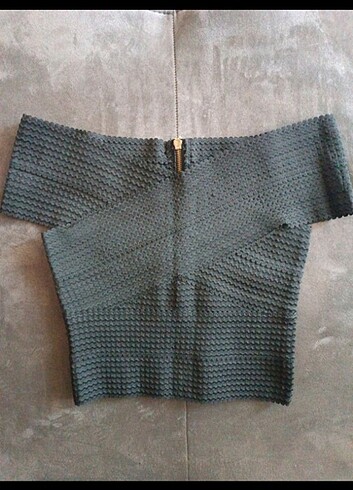 Siyah Crop