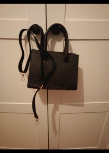 Siyah Deri Kadın El Çantası - Görsel 2