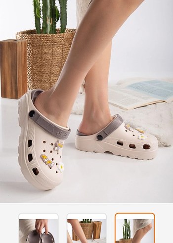 Crocs 36
