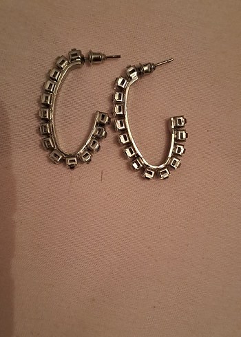 Beyaz Parlak Taşlı  Küpe - Görsel 2