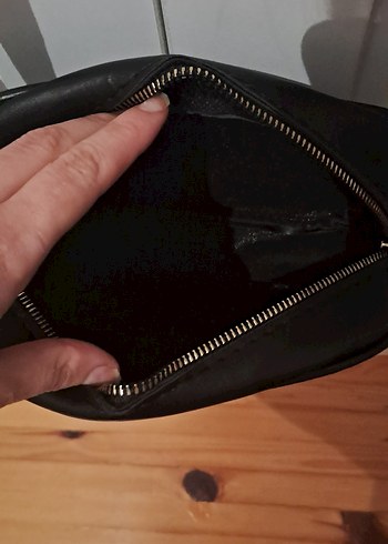 Calvin Klein Siyah Deri Kadın Çapraz Çanta - Görsel 2