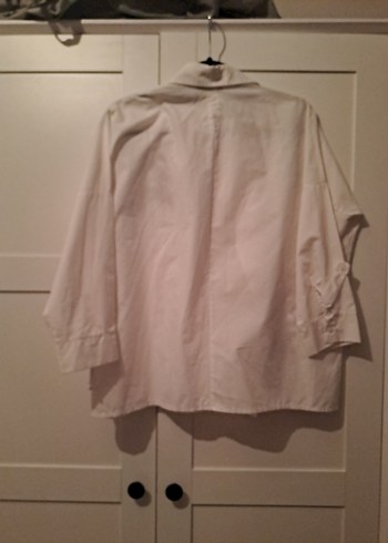 Nakışlı Beyaz katlanabilir Kol Gömlek - Görsel 5