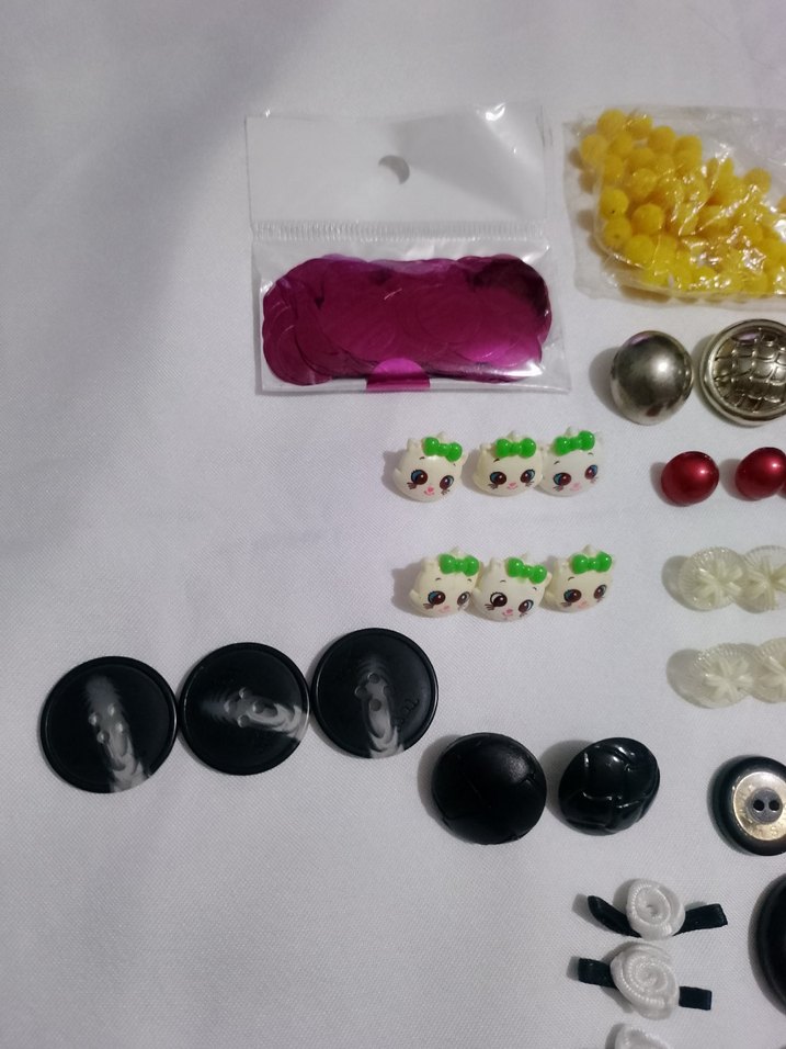 Çeşitli Düğmeler ve El İşi Malzemeleri Toplu Satış - Görsel 3