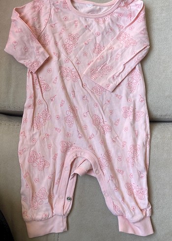 LC Waikiki Kelebek desen Detaylı Pembe Bebek Tulumu