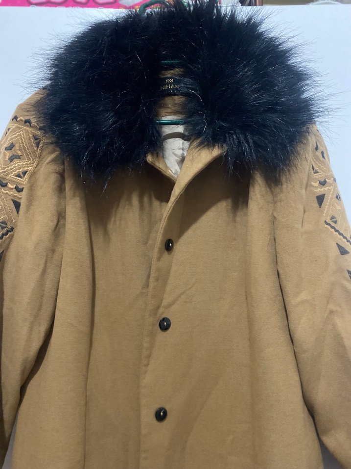 Kürk Detaylı Nakışlı Uzun Süet Kadın Kaban - Görsel 3