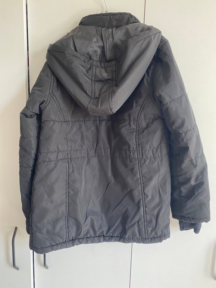 Siyah Düğmeli kız çocuk mont - Görsel 4