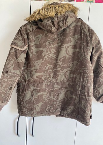 Erkek Çocuk Kamuflaj Desenli Düğmeli Mont - Görsel 3