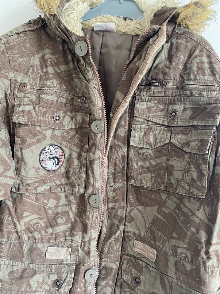 Erkek Çocuk Kamuflaj Desenli Düğmeli Mont - Görsel 2