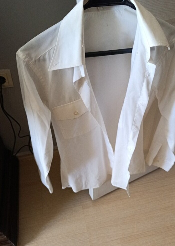 Beyaz gömlek  - Görsel 3