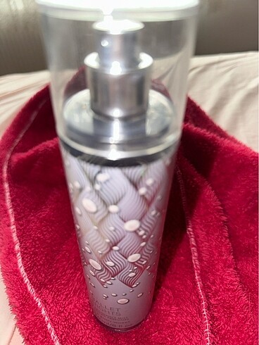 Beden Bath and body works vücut spreyi
