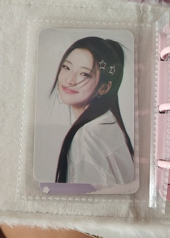 Ahyeon(çok bilmiyorum uyelerin adınıı) ikili lomocard 