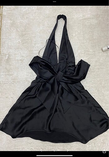 Zara saten elbise