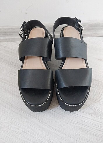 36 Beden Pull and bear platform sandalet 36 numara