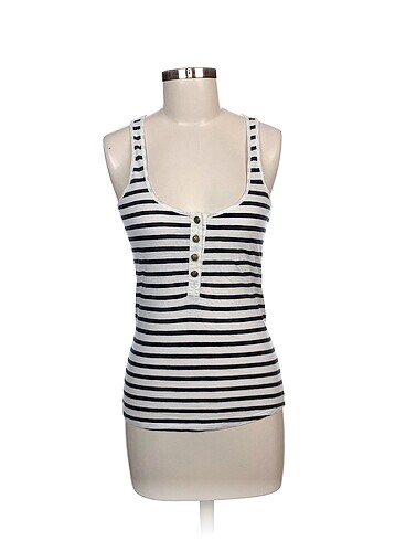 Oysho T-shirt %70 İndirimli.