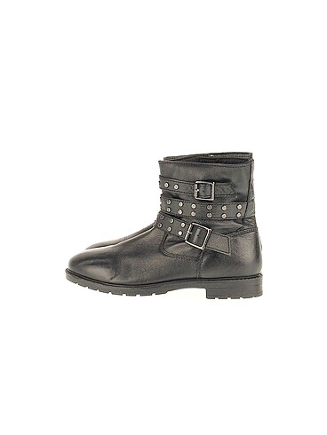 Zara Bot %70 İndirimli.