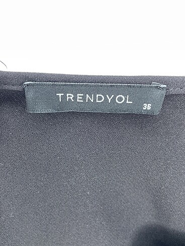 36 Beden siyah Renk Trendyol & Milla Kısa Elbise %70 İndirimli.