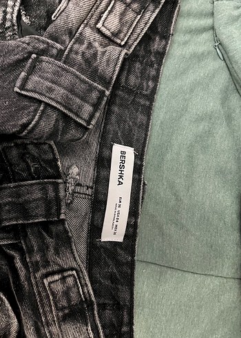 36 Beden gri Renk BERSHKA BAGGY PANTOLON