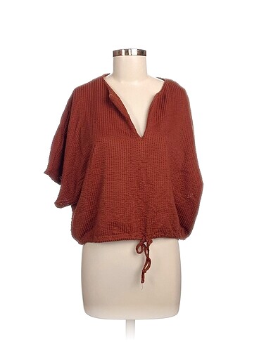 Zara Bluz %70 İndirimli.