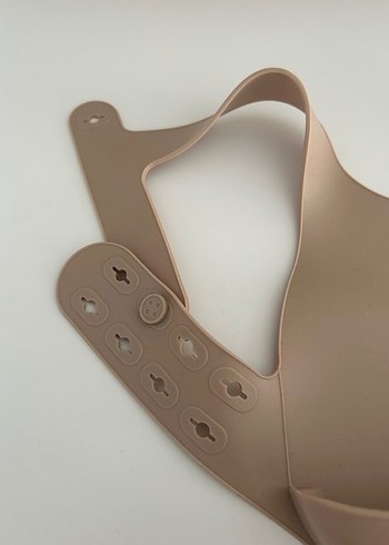 Oioi Silikon Bebek Önlüğü - Görsel 3