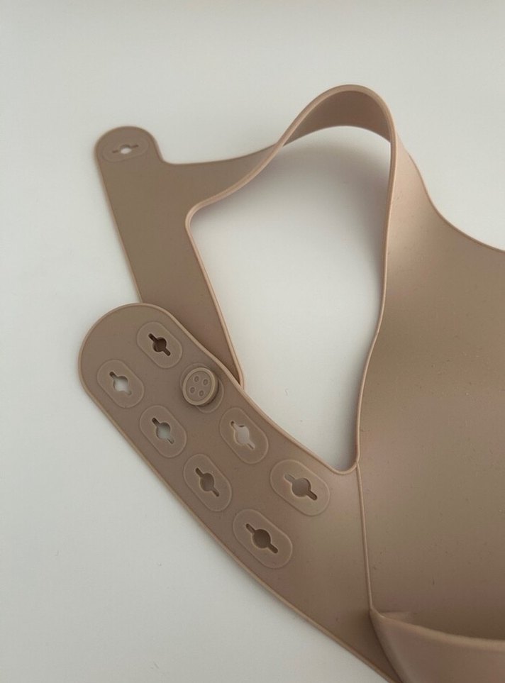 Oioi Silikon Bebek Önlüğü - Görsel 3