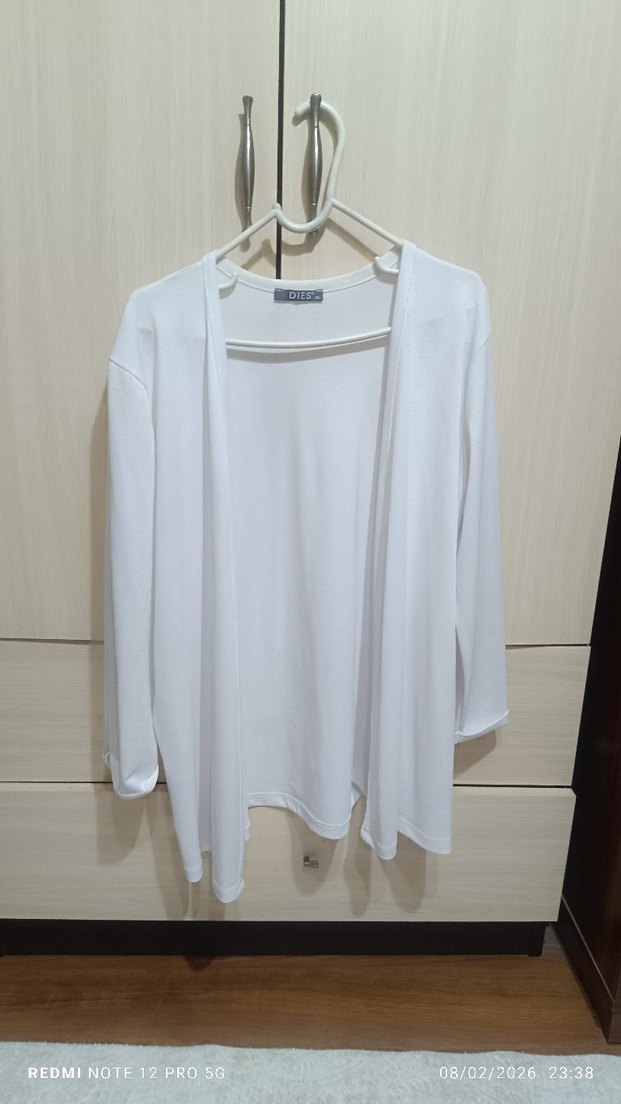 Beyaz Uzun Kollu Kadın Hırka - Görsel 2