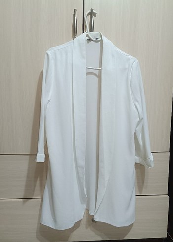 Beyaz şifon  ceket - Görsel 2