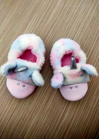 Kız Çocuk Çok Renkli Peluş Ev Terliği Penti