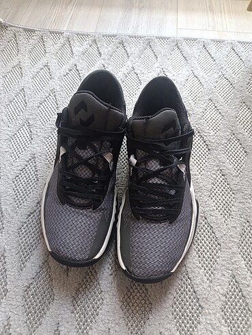 Nike ORJİNAL AZ VE TEMİZ KULLANILMIŞ SPOR AYAKKABI