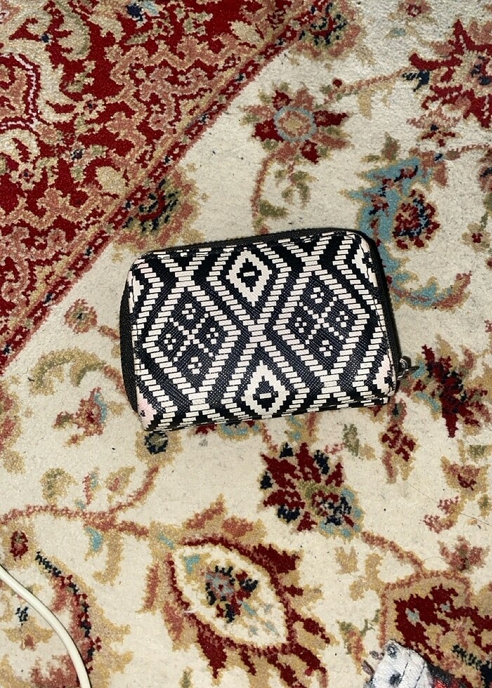 Kadın az kullanılmış cüzdan - Görsel 2