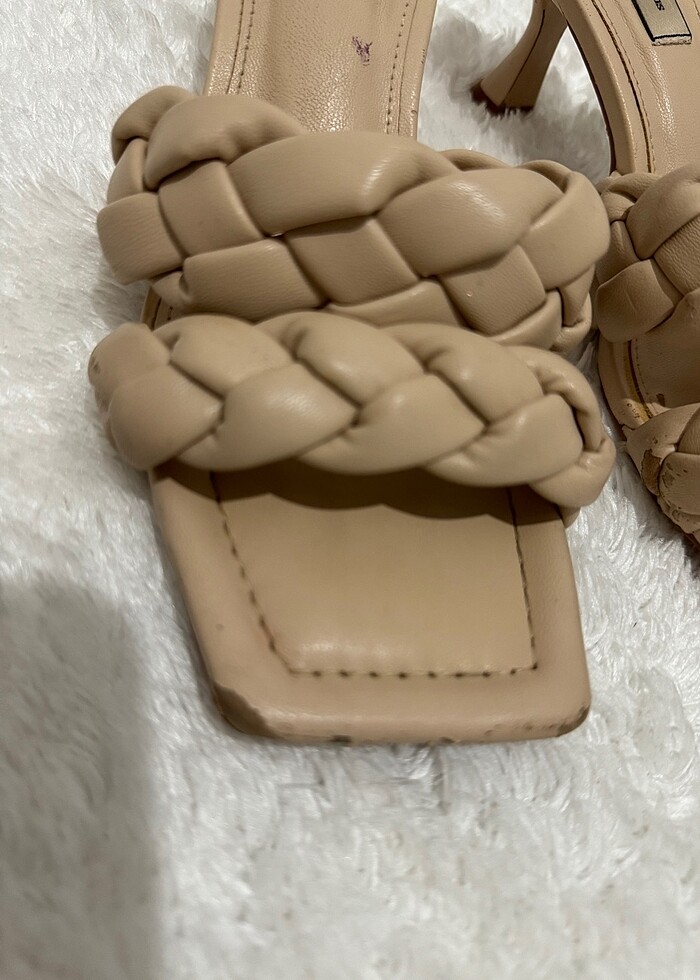 Stradivarius topuklu terlik - Görsel 3