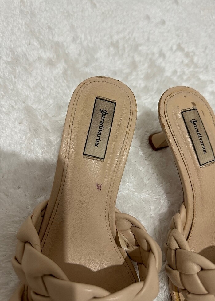 Stradivarius topuklu terlik - Görsel 2