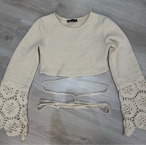 Krem renk zara crop bluz - Görsel 2