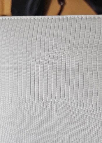 Beyaz Zincir Askılı Deri Portfoy Çanta - Görsel 5