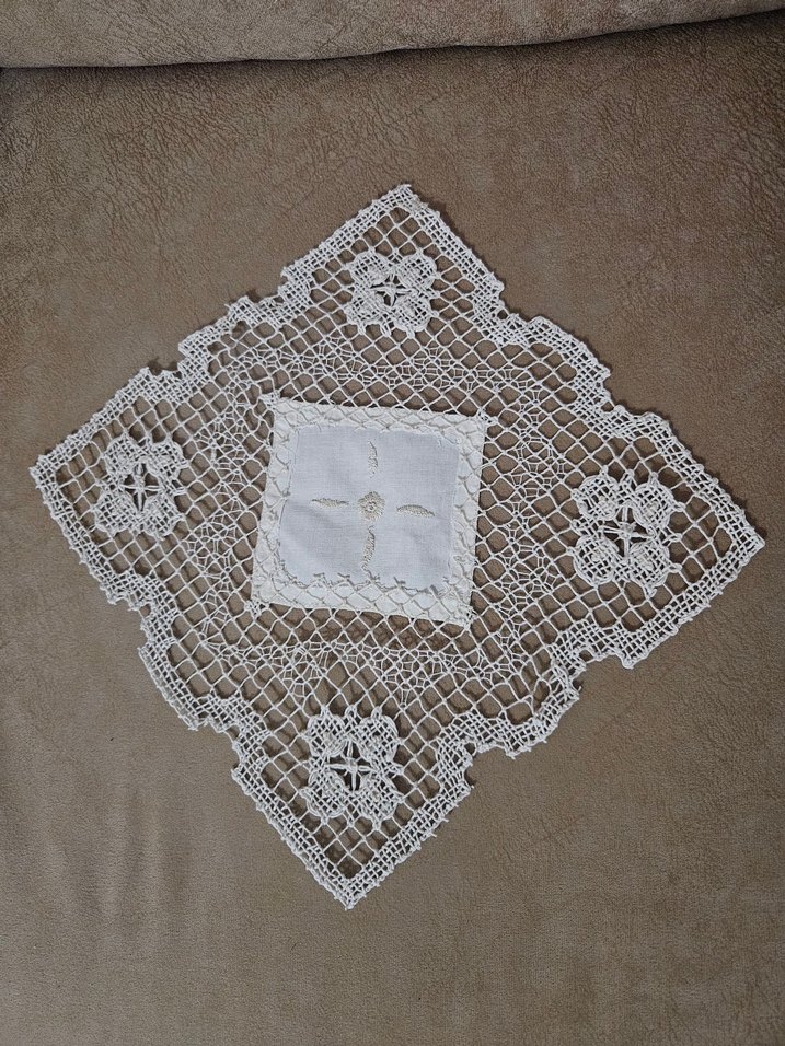 Örgü Beyaz Dantel Masa Örtüsü - Görsel 3