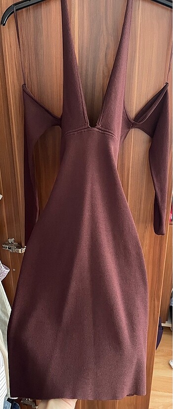 Bershka Dekolteli mini elbise