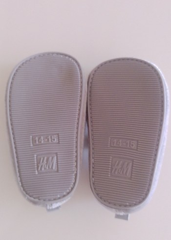 H&M Kız Bebek Gri Kürklü İlk Adım Ayakkabısı