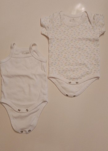 Bebek Kız Beyaz Kolsuz ve Kısa Kollu Body Seti
