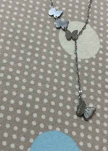 Gümüş Zincir Detaylı Uzun Kelebek Kolye - Görsel 2