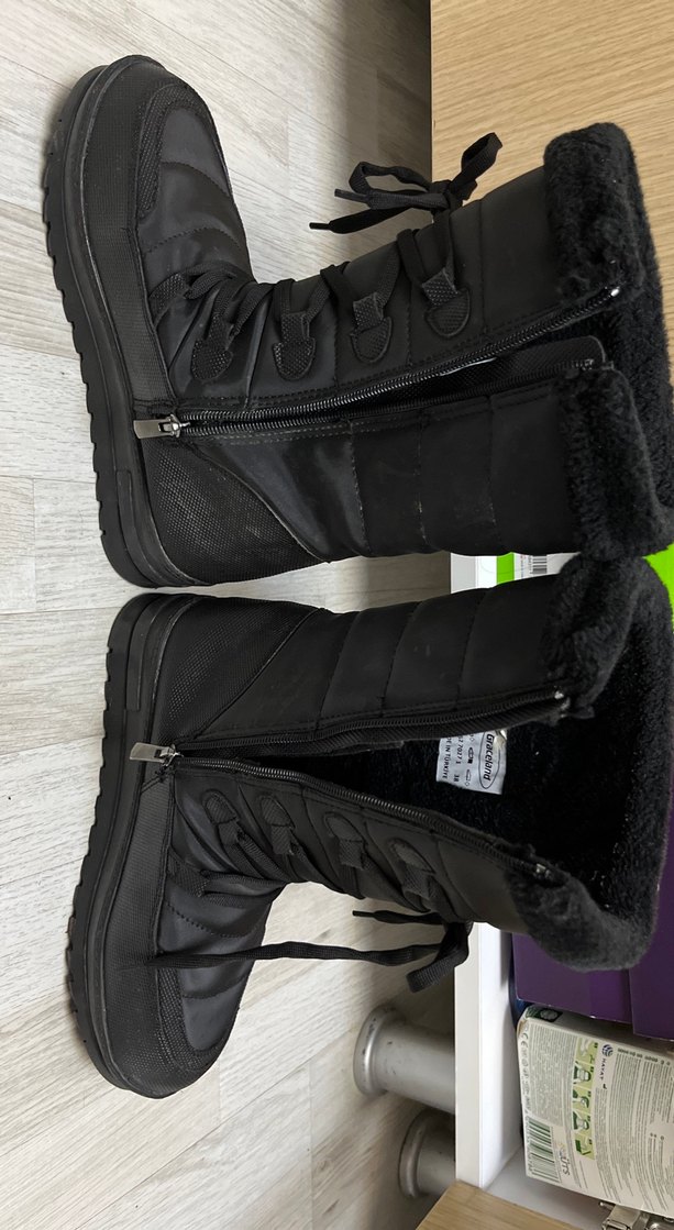 Siyah Bağcıklı Kadın Kauçuk Bot - Görsel 3