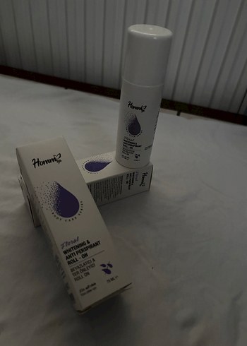 Floral Beyazlatıcı ve ter önleyici Kadın Roll-On Deodorant