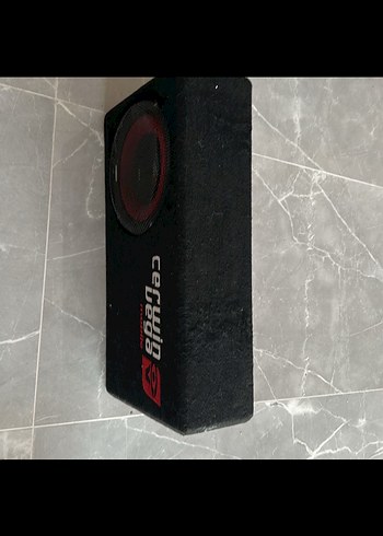 Kırmızı Cerwin Vega Müzik Sistemi - Görsel 2