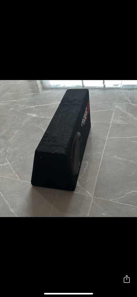 Kırmızı Cerwin Vega Müzik Sistemi - Görsel 3