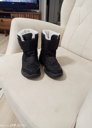 Decathlon 32 numara kar botu