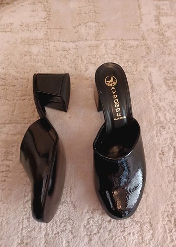Crocs Rugan Topuklu Terlik