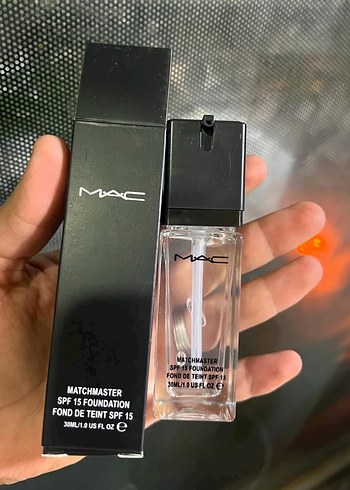 MAC makyaj bazı