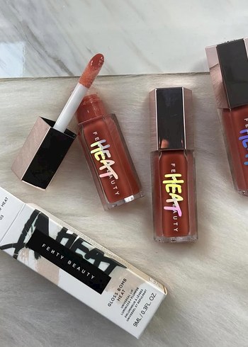 Fenty Beauty Pastel Bej Dudak Parlatıcısı - Görsel 5