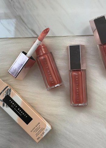 Fenty Beauty Pastel Bej Dudak Parlatıcısı - Görsel 3