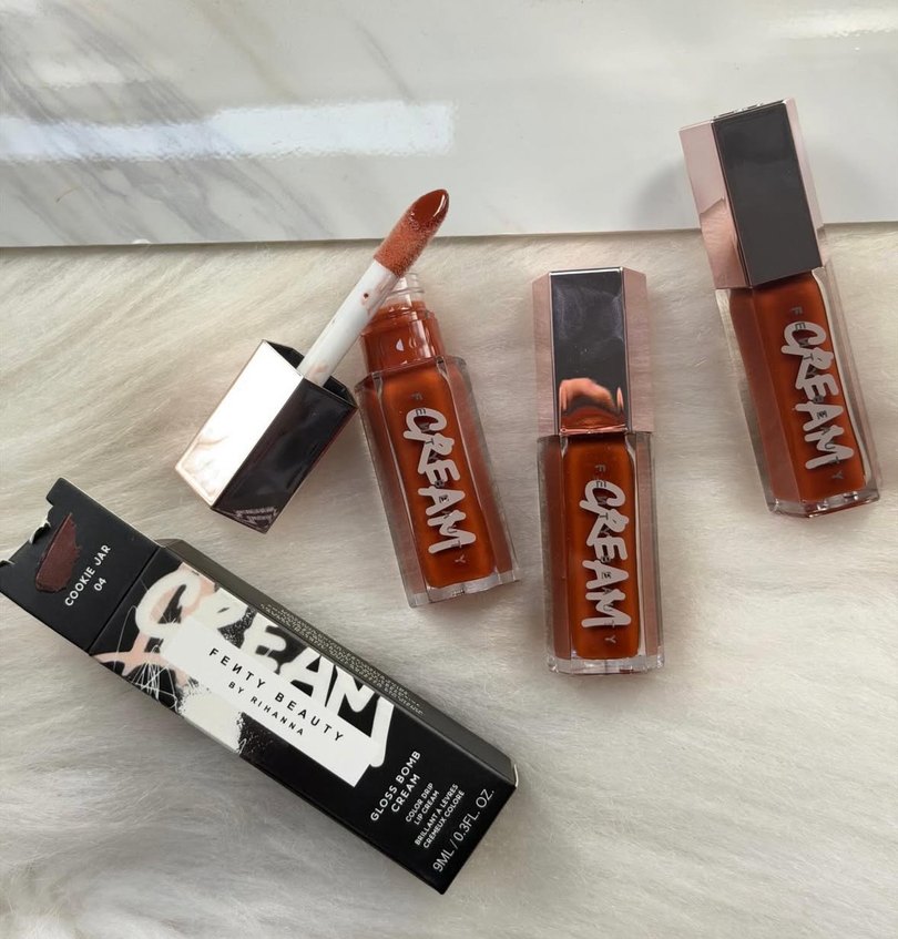 Fenty Beauty Pastel Bej Dudak Parlatıcısı - Görsel 4