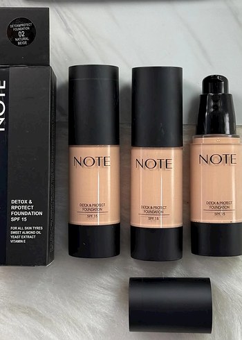 Note Note Detox & Protect SPF15 Fondöten - Açık Bej