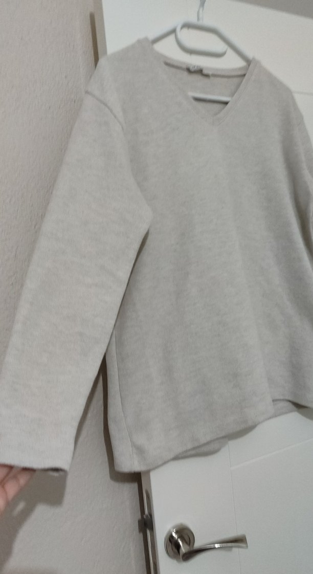 V Yaka Kadın Sweatshirt - Görsel 3